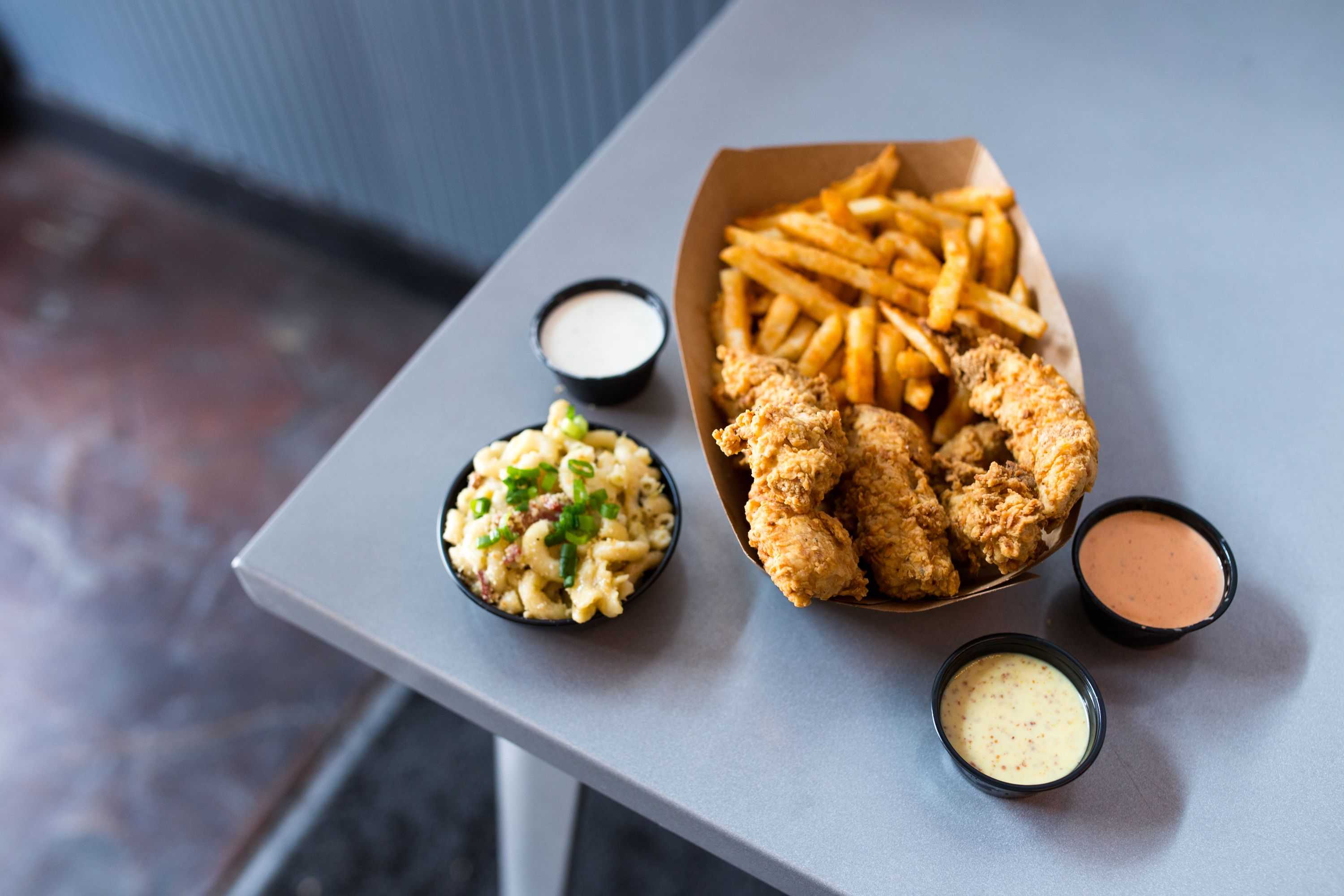 Favor Delivery Order Anything From Restaurants And S Near You Hungry