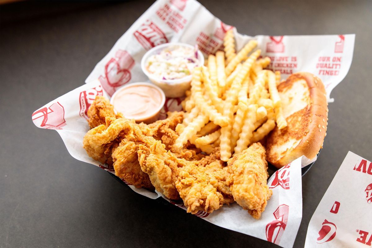 RAISING CANE'S CHICKEN FINGERS - 27 Photos & 40 Reviews - 2900 S