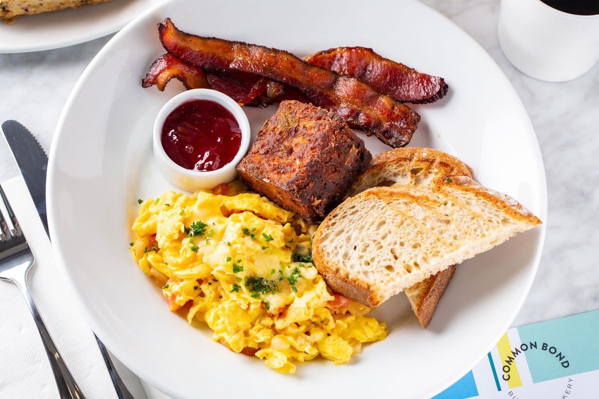 Common Bond Bistro & Bakery Delivery 2278 West Boulevard Houston Favor Delivery